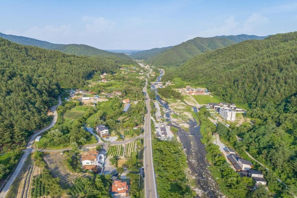 Gangneung Chunja Yeoinsook Hotell Eksteriør bilde